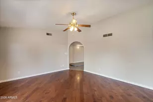 227 W Taro Ln, Phoenix, AZ 85027 - Photo 5