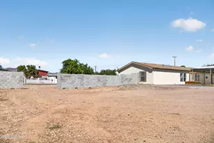 10517 E Boulder Dr, Apache Junction, AZ 85120 - Photo 35
