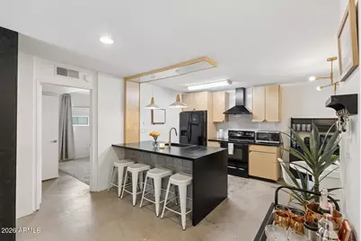 5525 E Thomas Road #R9, Phoenix, AZ 85018 - Photo 11
