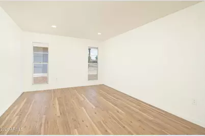 9213 W Briarwood Circle N, Sun City, AZ 85351 - Photo 11