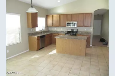 833 E Maddison Street, San Tan Valley, AZ 85140 - Photo 7