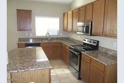 833 E Maddison Street, San Tan Valley, AZ 85140 - Photo 5