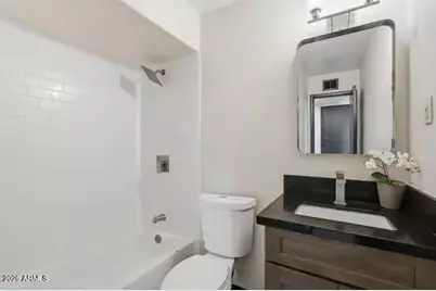 5147 W Earll Drive, Phoenix, AZ 85031 - Photo 15