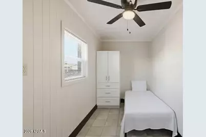 5147 W Earll Drive, Phoenix, AZ 85031 - Photo 9