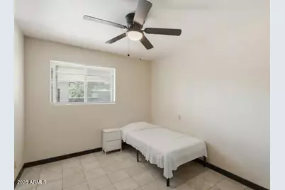 5147 W Earll Drive, Phoenix, AZ 85031 - Photo 11