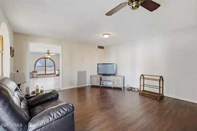 7330 W Angela Drive, Glendale, AZ 85308 - Photo 17