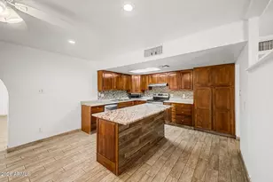 5509 W Avalon Dr, Phoenix, AZ 85031 - Photo 9