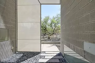 10010 E Jenan Dr, Scottsdale, AZ 85260 - Photo 5