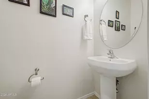 2758 S Royal Wood Cir, Mesa, AZ 85209 - Photo 29