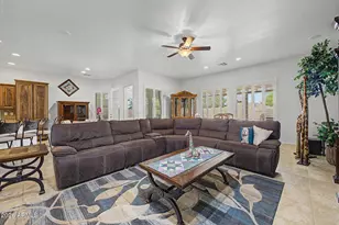 2758 S Royal Wood Cir, Mesa, AZ 85209 - Photo 9