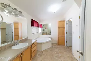 10037 E Twin Spurs Ln, Florence, AZ 85132 - Photo 15