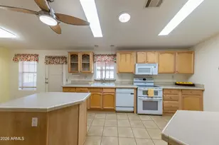 10037 E Twin Spurs Ln, Florence, AZ 85132 - Photo 25