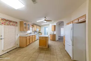 10037 E Twin Spurs Ln, Florence, AZ 85132 - Photo 27