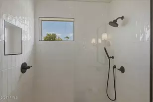 6050 E Hollyhock St, Phoenix, AZ 85018 - Photo 29
