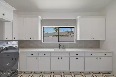 6050 E Hollyhock Street, Phoenix, AZ 85018 - Photo 39