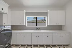 6050 E Hollyhock St, Phoenix, AZ 85018 - Photo 39