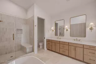 6050 E Hollyhock St, Phoenix, AZ 85018 - Photo 33