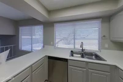 1628 E Saint Anne Avenue, Phoenix, AZ 85042 - Photo 7