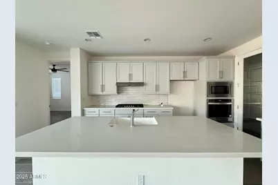 17168 W Middlebury Street, Surprise, AZ 85388 - Photo 11