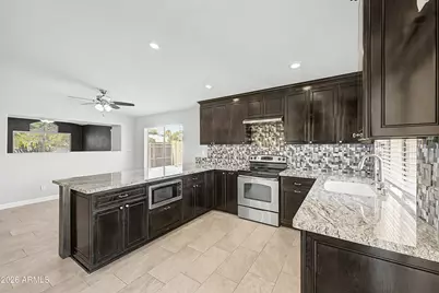 18619 N 40th Place, Phoenix, AZ 85050 - Photo 9