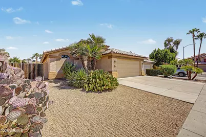 18619 N 40th Place, Phoenix, AZ 85050 - Photo 1