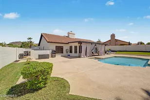801 E Braeburn Dr, Phoenix, AZ 85022 - Photo 3