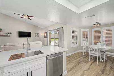 801 E Braeburn Drive, Phoenix, AZ 85022 - Photo 11