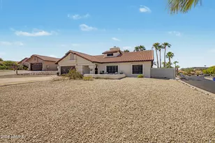 801 E Braeburn Dr, Phoenix, AZ 85022 - Photo 5