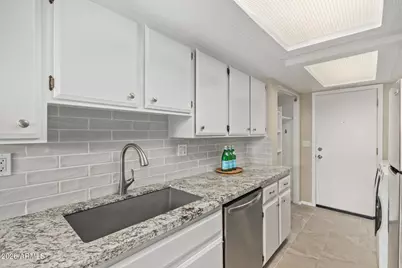 8641 S 51st Street #2, Phoenix, AZ 85044 - Photo 9