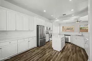 6893 S Black Hills Way, Chandler, AZ 85249 - Photo 15