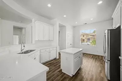 6893 S Black Hills Way, Chandler, AZ 85249 - Photo 19