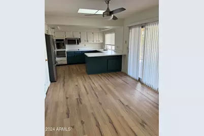 10933 W Tropicana Circle, Sun City, AZ 85351 - Photo 9