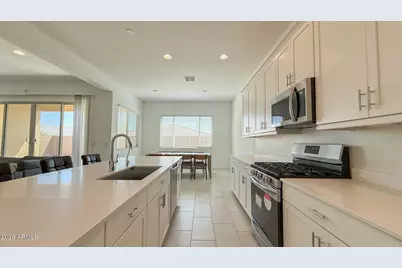 2041 W Sierra Sunset Trail #2, Phoenix, AZ 85085 - Photo 11