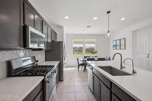 14221 W Hackamore Dr, Surprise, AZ 85387 - Photo 11