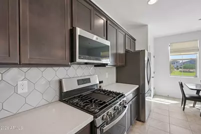 14221 W Hackamore Drive, Surprise, AZ 85387 - Photo 9