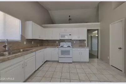 7127 W McRae Way, Glendale, AZ 85308 - Photo 7