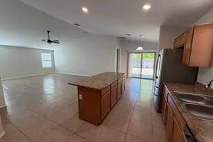 13925 W Mauna Loa Ln, Surprise, AZ 85379 - Photo 5