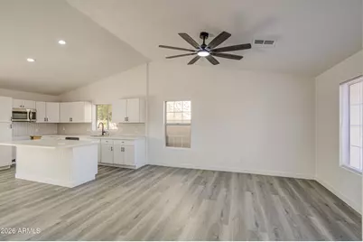 18140 N 92nd Lane, Peoria, AZ 85382 - Photo 5