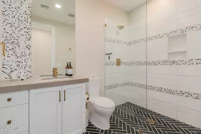 4601 N Royal View Drive, Phoenix, AZ 85018 - Photo 29