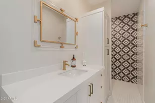 4601 N Royal View Dr, Phoenix, AZ 85018 - Photo 33
