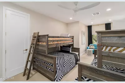 4601 N Royal View Drive, Phoenix, AZ 85018 - Photo 31