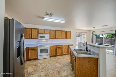 1900 W 19th Avenue, Apache Junction, AZ 85120 - Photo 11