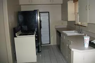 550 W Cambridge Ave, Phoenix, AZ 85003 - Photo 9