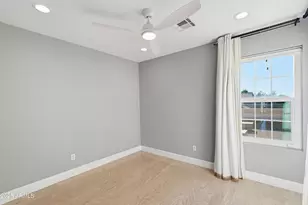 9034 W Port Royale Ln, Peoria, AZ 85381 - Photo 31
