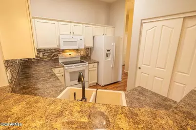 16291 N 138th Avenue, Surprise, AZ 85374 - Photo 11