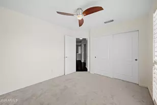 1054 E Golden Ct, Chandler, AZ 85225 - Photo 15