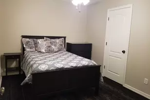 752 S Beck Ave, Tempe, AZ 85281 - Photo 17