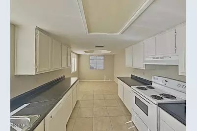 147 W Hillside Street, Mesa, AZ 85201 - Photo 7