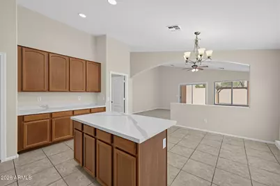 7156 W Flynn Lane, Glendale, AZ 85303 - Photo 9