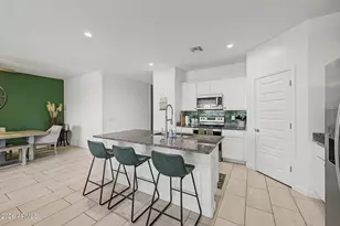 10334 S Desert Vw Dr, Apache Junction, AZ 85120 - Photo 9